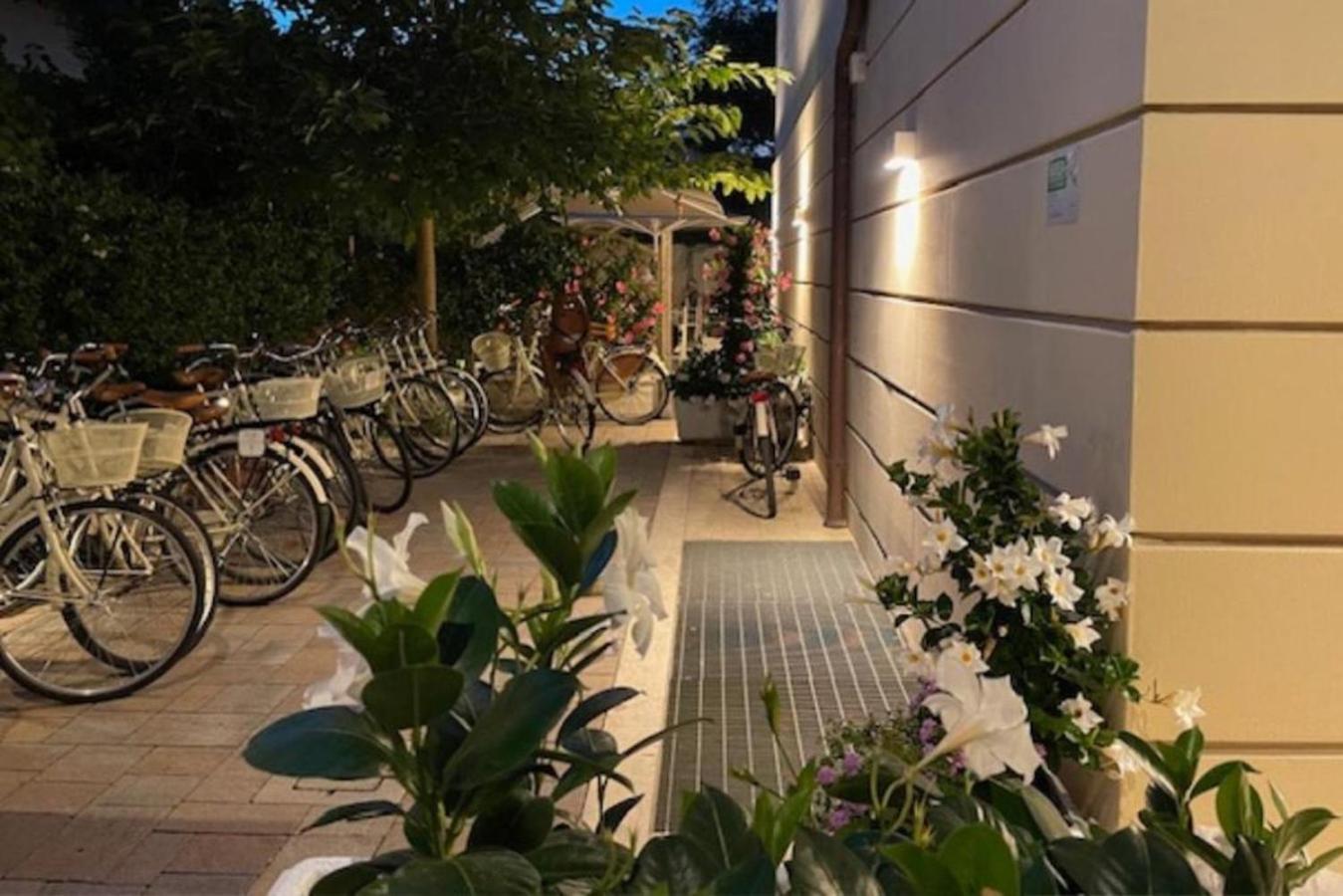 Hotel Villa Barsanti Pietrasanta Eksteriør bilde